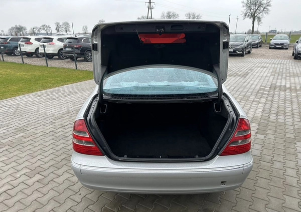 Mercedes-Benz Klasa E cena 12900 przebieg: 311000, rok produkcji 2004 z Wąchock małe 277